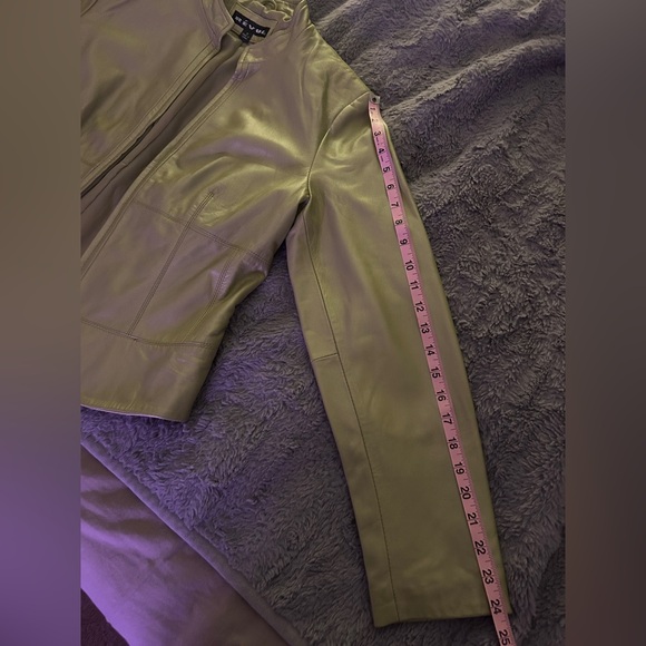Revue Green Leather Jacket 10 - Picture 9 of 9